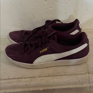 Puma suede Size 7 1/2 Ladies athletic shoes. Plum and white. Good condition.